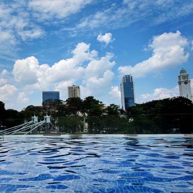 Fullerton Hotel Infinity Pool