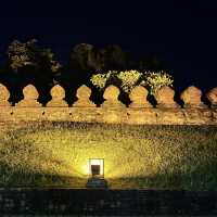 กำแพงเมืองเก่า