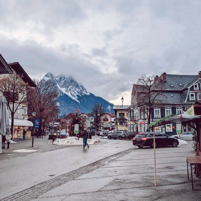 Alpine views, Winter feels 