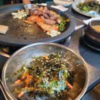 비오는 날 실내데이트는 삼겸살맛집 제주토종흑돼지
