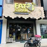 【スラバヤ】ハチミツたっぷりドリンク　“FAT STRAW”