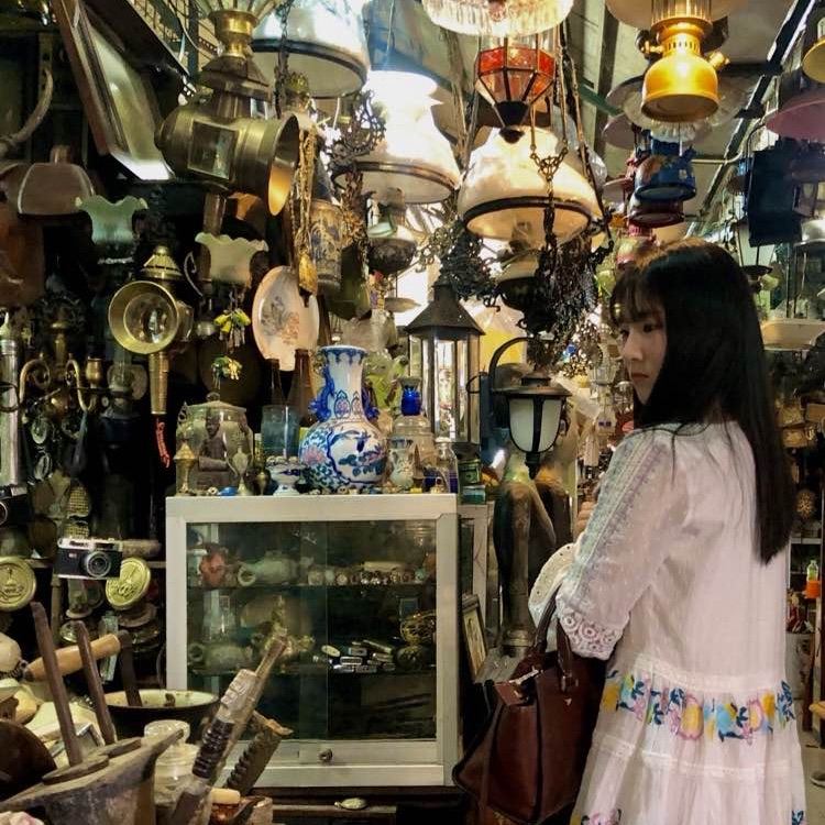 インドネシア】ソロの骨董品市場で掘り出し物を探そう！ | Trip.com