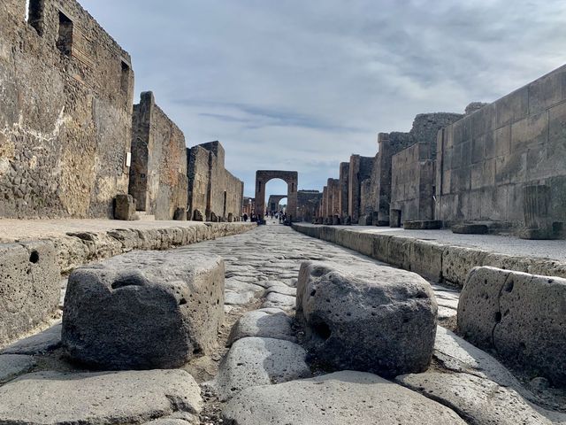 Take a trip to Pompei 🇮🇹