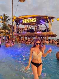 단연코 발리의 핫플은 이 곳! 비치클럽 하나만 가려면 여기에요 finns beach club 핀스비치클럽
