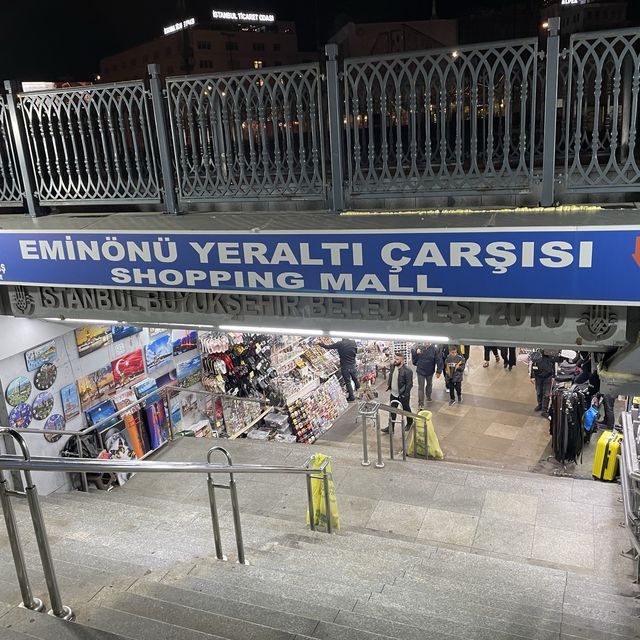 土耳其遊記 Istanbul 在海邊附近的小型shopping mall