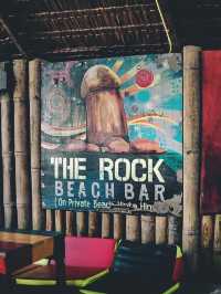 The Rock Beach Bar ณ สมุย