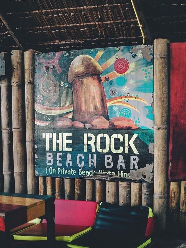 The Rock Beach Bar ณ สมุย