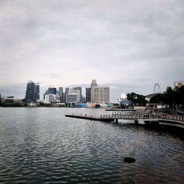 A Scenic Morning Walk/Jog At Marina Bay