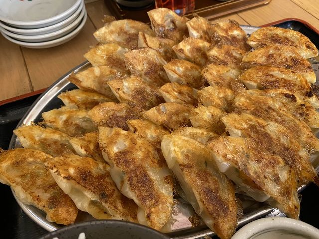 最大5人前。焼餃子チャレンジ定食あります『大衆酒場 餃子のたっちゃん』