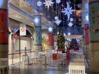 大阪・梅田の地下。ディアモール大阪(DIAMOR Osaka)のクリスマス