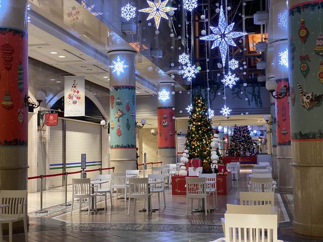 大阪・梅田の地下。ディアモール大阪(DIAMOR Osaka)のクリスマス