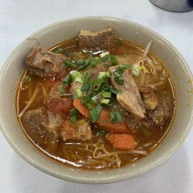 梅窩美食｜星期日限定蟹茄湯檬