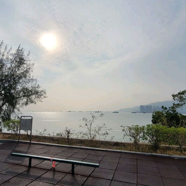無敵海景 ～ 屯門黃金泳灘 
