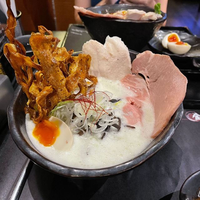 無敵雞白湯拉麵🍜
