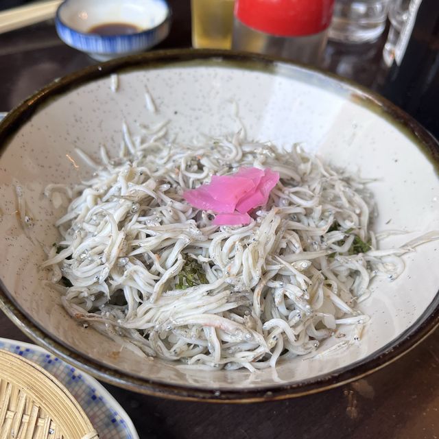 【愛知】篠島名物！生しらすが食べられる「喫茶仁」