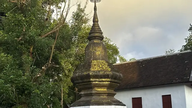 Golden stupas at Wat Xienthong 