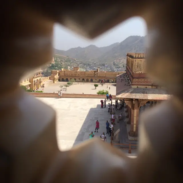 fascination over the Amber Palace