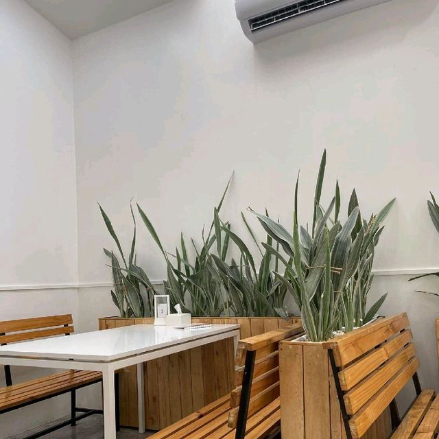 Mahouse​ cafe & space, 🥧🧁