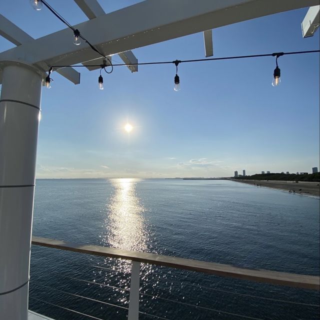 いなげの浜ウッドデッキ