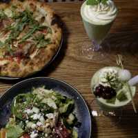 隱於豪宅區的歐式小木屋