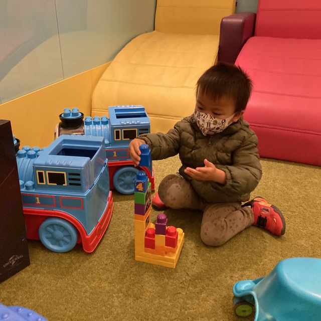《兒童專屬戲院🎬～睇戲🎞+免費小型play zone任玩🤩》