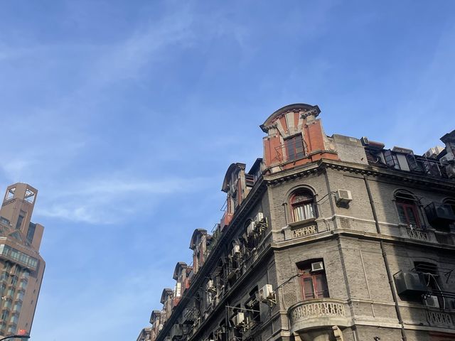 Amazing Architecture on The Bund📸