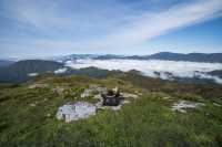 Lost in the fairyland of the mortal world, the immortal maiden Qing'e.