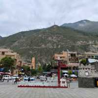 A town worth stopping at 🏘🏯😍in Sichuan province
