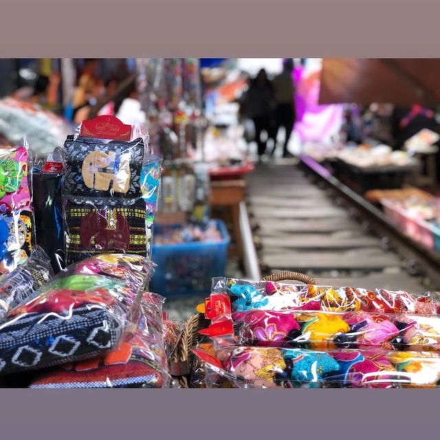 タイのメークロン市場🇹🇭