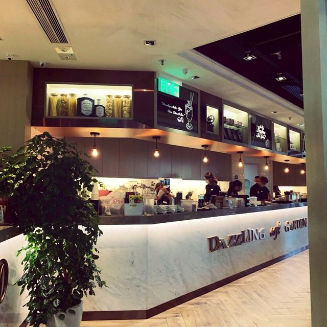 打卡必去嘅cafe: Dazzling Cafe