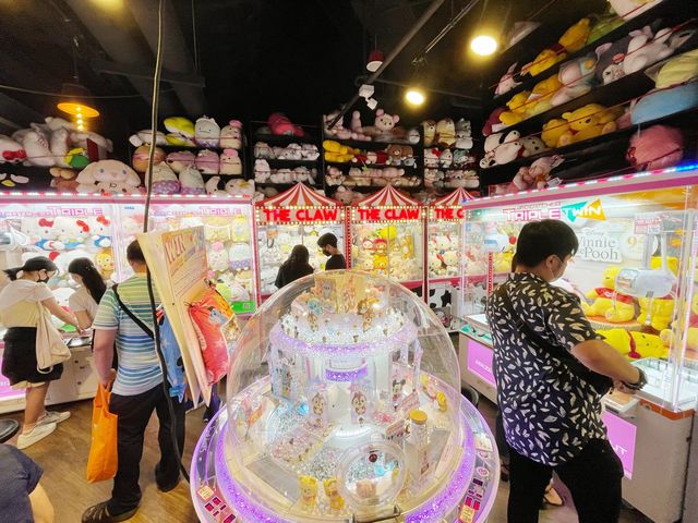 Amusement arcade land