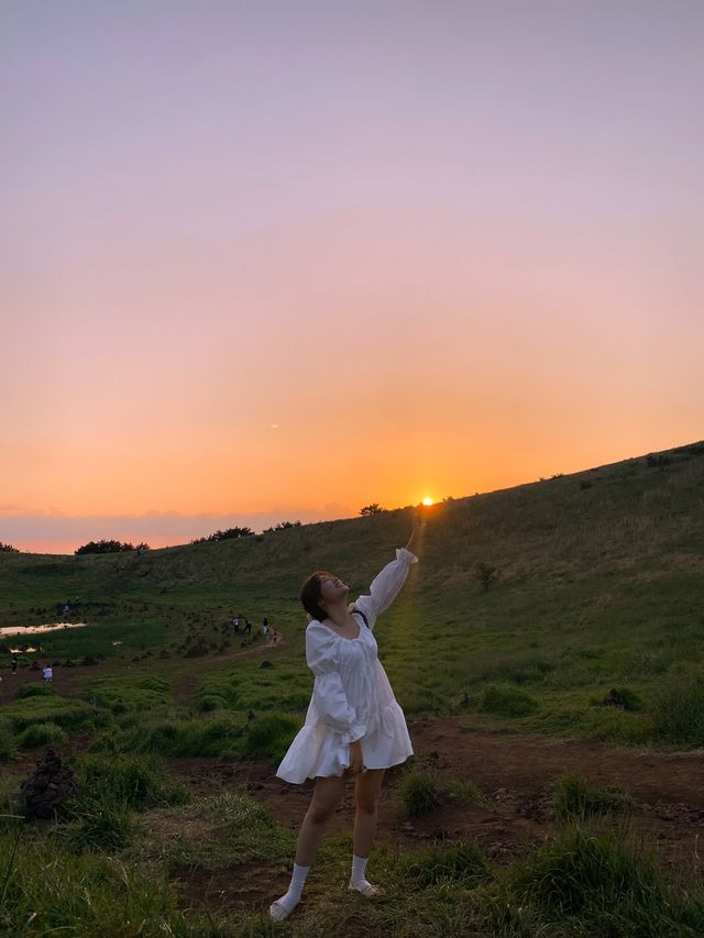제주 서쪽 노을 명소, '금오름'