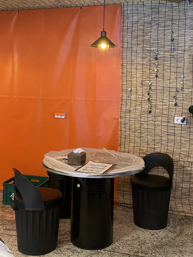 부산 초량 실내포차 '모녀닭발'