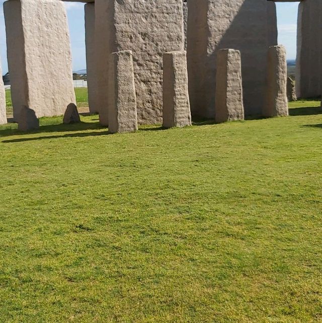 Parallel Stonehenge