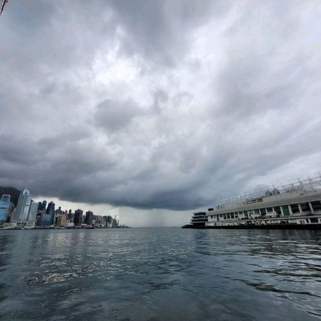 活力依舊的渡海小輪⛴
