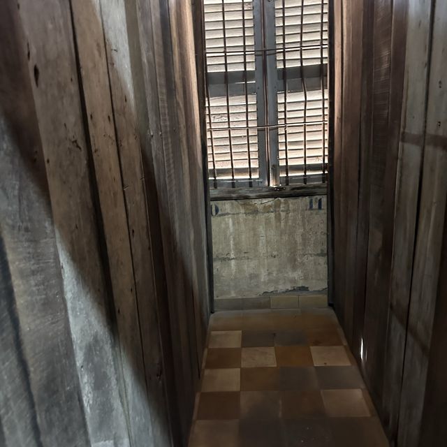 Cambodia History - Tuol Sleng Genocide Museum