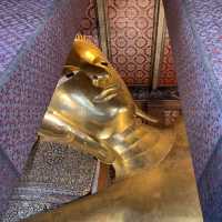 Peaceful Temple with Giant Buddha in Bangkok