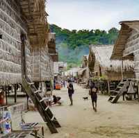 หมู่บ้านมอแกน หมู่เกาะสุรินทร์