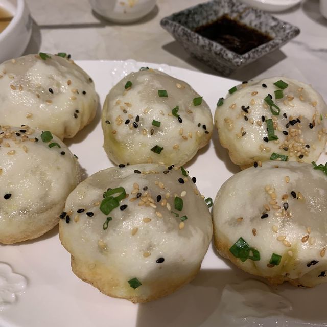 Yan’s dining Fine Shanghainese Cuisine 