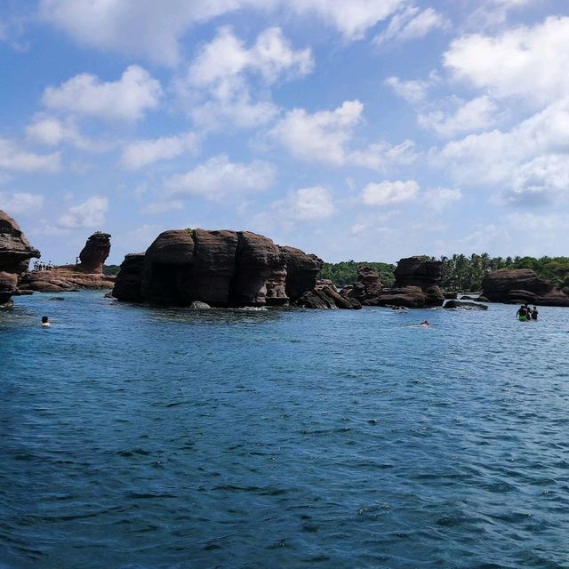 And Buom Island 