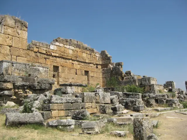 希臘波里斯古城 棉堡最特別的景象