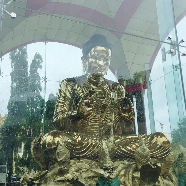 เจดีย์โบตาทาวน์/ เทพทันใจ