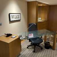 Grand Hyatt Singapore - big room