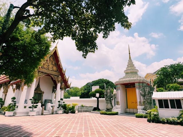 วัดโพธิ์ วัดที่มีเจดีย์มากที่สุดในประเทศไทย