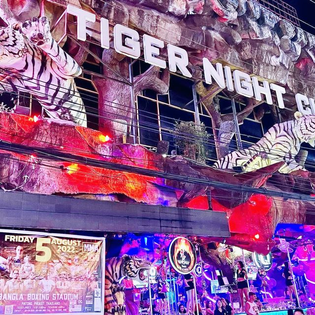 Let's Party in Phuket !