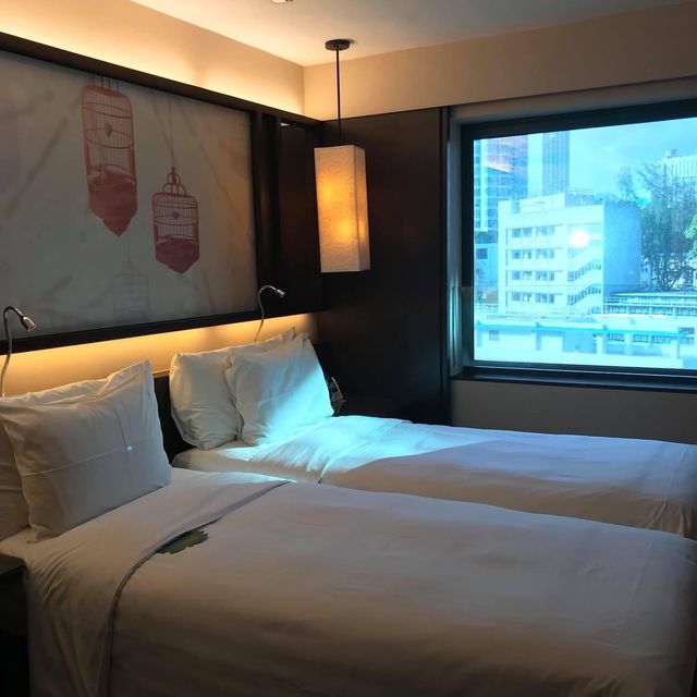 🇭🇰 Eaton Hotel room