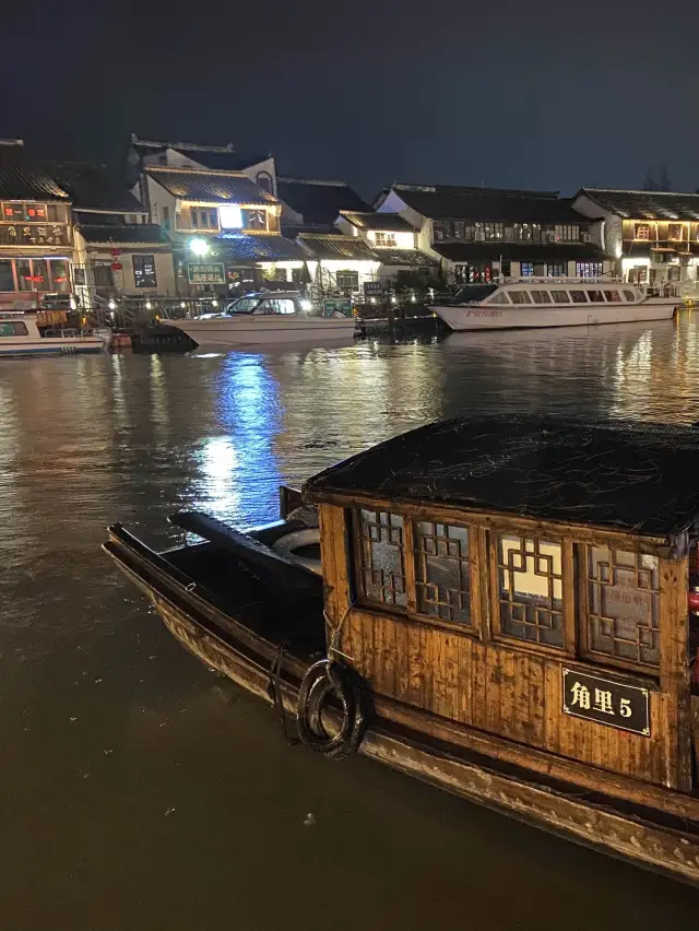 ZhuJiaJiao Water Town, a Lovely Site!