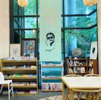 Library in Cafe or Cafe in Library?
