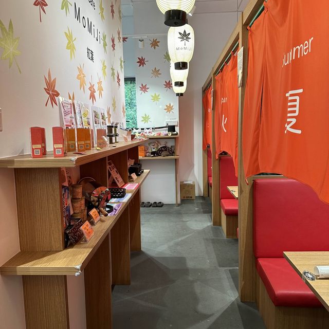 Momiji Kyoto cafe