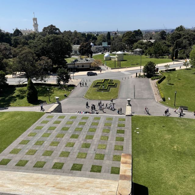 shrine of remembrance and its view 